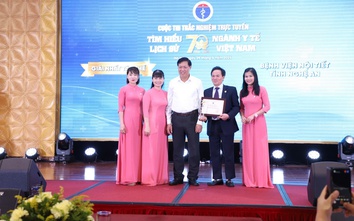 Trao giải cuộc thi trắc nghiệm tìm hiểu lịch sử 70 năm ngành Y tế Việt Nam