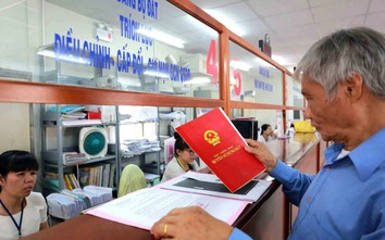 Bản tin BĐS 14/6: Sau sáp nhập, người dân đến đâu làm sổ đỏ?