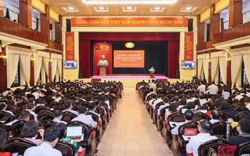 Thủ tướng: Chuyển đổi từ thụ động sang kiến tạo, chủ động phục vụ người dân, doanh nghiệp