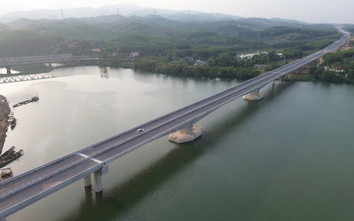 Đề xuất điều chỉnh thiết kế cầu dài nhất cao tốc Bùng - Vạn Ninh, chủ đầu tư nói gì?