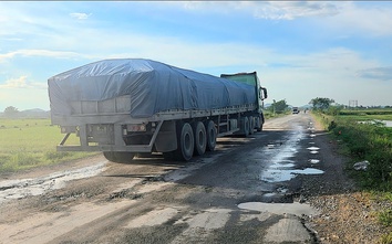 Nghệ An: Biển hạn chế tải trọng liên tục bị phá bỏ, xe tải khủng vẫn cày phá đường huyện