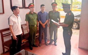 Bắt tạm giam kế toán trường học chiếm đoạt tiền bảo hiểm y tế của học sinh