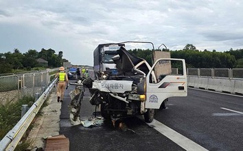 Bản tin TNGT 30/6: Hai xe tải va chạm trên cao tốc Bãi Vọt - Hàm Nghi, một người tử vong