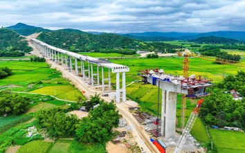 Phó Thủ tướng: Tập trung tối đa cao điểm về đích các cao tốc dọc miền Trung