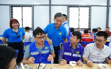 Lan tỏa yêu thương từ “Bữa cơm Công đoàn”