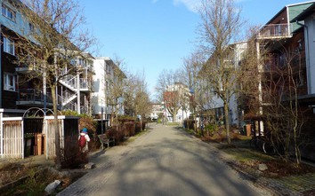 Cách phố cổ Freiburg, Đức giảm bớt ô tô cá nhân trong đô thị