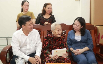 Phó Chủ tịch nước Võ Thị Ánh Xuân thăm Mẹ Việt Nam anh hùng, thương binh tại Cà Mau