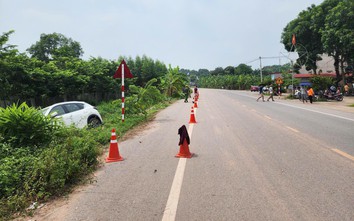 Bắc Ninh: Ô tô mất lái lao xuống ruộng tông tử vong cụ bà 78 tuổi