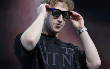 Meta tăng tốc với kính thông minh AI Ray-Ban, hướng tới kỷ nguyên siêu trí tuệ