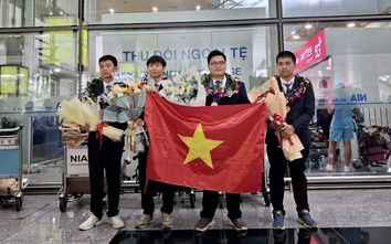 Gia Lai tuyên dương học sinh đạt Huy chương Vàng Olympic Tin học quốc tế