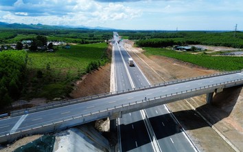 Toàn cảnh cao tốc Vạn Ninh - Cam Lộ trước ngày thông xe