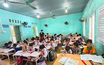 Thanh Hóa: Lớp học nứt toác hàng trăm học sinh và giáo viên lo sợ