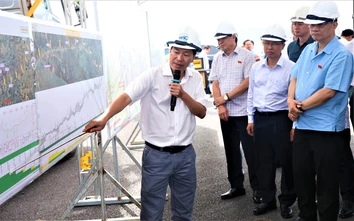 Phó chủ tịch Quốc hội kiểm tra các dự án cao tốc tại Khánh Hòa