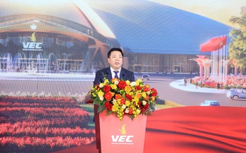 Vietnam inaugurates and breaks ground on 250 major projects for national development