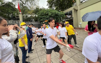 Vận động “Toàn dân rèn luyện thân thể theo gương Bác Hồ vĩ đại”