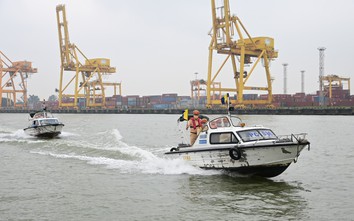 Đầu tư xây dựng cảng, bến thủy và trang bị tàu tuần tra cho Cảnh sát đường thủy