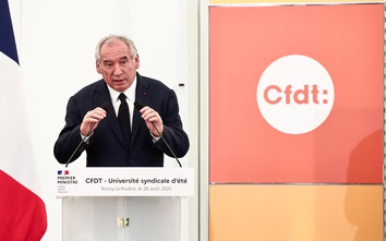 Pháp rơi vào khủng hoảng sau khi Thủ tướng Bayrou kêu gọi bỏ phiếu tín nhiệm sớm