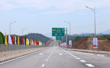 Bộ Xây dựng thúc tiến độ hoàn thiện các hạng mục còn lại của dự án cao tốc Bùng - Vạn Ninh