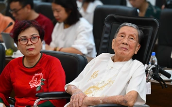 Như có Bác trong ngày đại thắng là "bài hát của nhân dân" được trao tặng cho Báo Nhân Dân