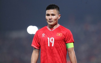 HLV Kim Sang-sik liên tiếp nhận tin kém vui ở tuyển Việt Nam