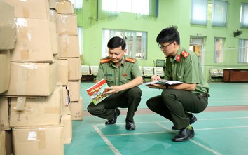 Phát hiện đường dây sản xuất, buôn bán sách giả hơn 8 tỷ đồng