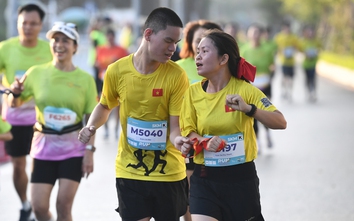 Gần 2.000 vận động viên tranh tài tại giải chạy “Run for Love”