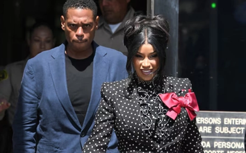 Cardi B nói gì khi được tuyên trắng án?