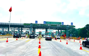 Trạm thu phí thông thoáng ngày đầu nghỉ Tết Dương lịch