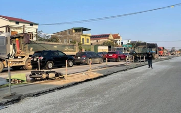 Hai bà cháu đèo nhau trên xe máy tử vong sau khi va chạm xe đầu kéo trên quốc lộ 46