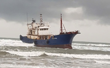 Vụ tàu nước ngoài mắc cạn ở Dung Quất: Tập trung xử lý, tránh sự cố đáng tiếc về hàng hải