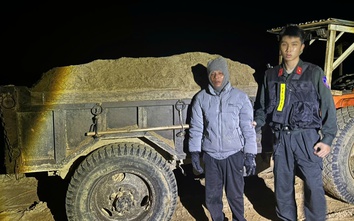 Đà Nẵng: Cảnh sát mật phục trong đêm, bắt quả tang nhiều vụ khai thác cát trái phép