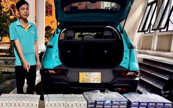 CSGT Tây Ninh phát hiện ô tô chở 2.000 gói thuốc lá lậu trên QL22