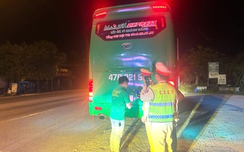 Xử phạt tài xế xe khách uống rượu bia, chở 22 người từ Đà Nẵng vào Đắk Lắk