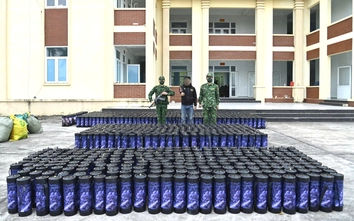 Quảng Ninh: Bắt giữ vụ vận chuyển hơn 1.300 bình khí cười