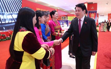 Các đại biểu, khách mời quốc tế đến dự phiên khai mạc trọng thể Đại hội XIV của Đảng