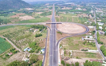 Cận cảnh đoạn cao tốc Biên Hòa - Vũng Tàu sẵn sàng khai thác trước Tết Bính Ngọ