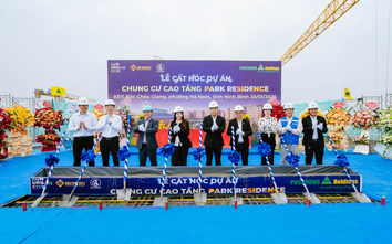Công trường Sun Group Nam Hà Nội tăng tốc, tòa P4 Park Residence chính thức cất nóc