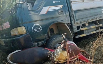 Bản tin TNGT 30/1: Xe tải không người lái tự trôi, va trúng 2 mẹ con khiến bé gái tử vong