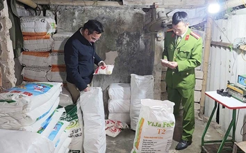 Hưng Yên: Triệt phá cơ sở sản xuất hơn 1.000 gói mì chính giả