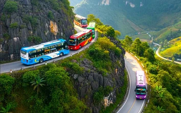 Siết chặt điều kiện an toàn xe giường nằm hai tầng dịp cuối năm