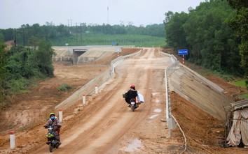 Quảng Trị hoàn thành 3 cây cầu dở dang nhiều năm trước Tết Bính Ngọ