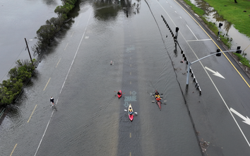 Triều cường gây ngập lụt nghiêm trọng nhất trong hàng thập kỷ tại California, Mỹ