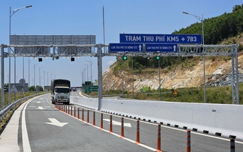 Phát hiện tài xế không bằng lái điều khiển xe chở khách trên cao tốc Nha Trang - Cam Lâm