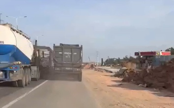 Công an xác minh xe ben chạy tốc độ cao, lấn làn xe máy