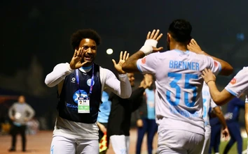 HLV Kim Sang-sik liên tiếp đón tin kém vui ở tuyển Việt Nam