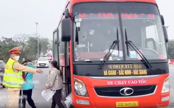 Nhồi nhét 83 người lên ô tô khách 45 chỗ, tài xế và chủ xe bị phạt 207 triệu đồng