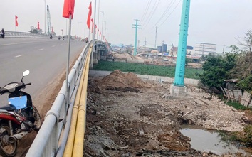 Hoàn thành tháo dỡ cầu Mộc Hóa cũ, khơi thông giao thông thủy trên QL62