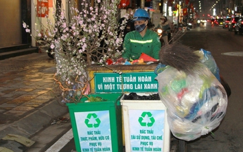 Tâm sự của nữ lao công hơn 27 năm đón Giao thừa ngoài đường