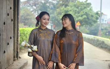 Giới trẻ háo hức với kiến trúc cổ Đường Lâm những ngày đầu xuân Bính Ngọ