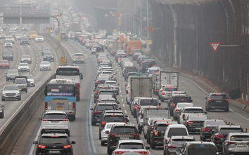 Hàn Quốc: Cao tốc ùn tắc trong ngày cuối cùng dịp Tết Nguyên đán